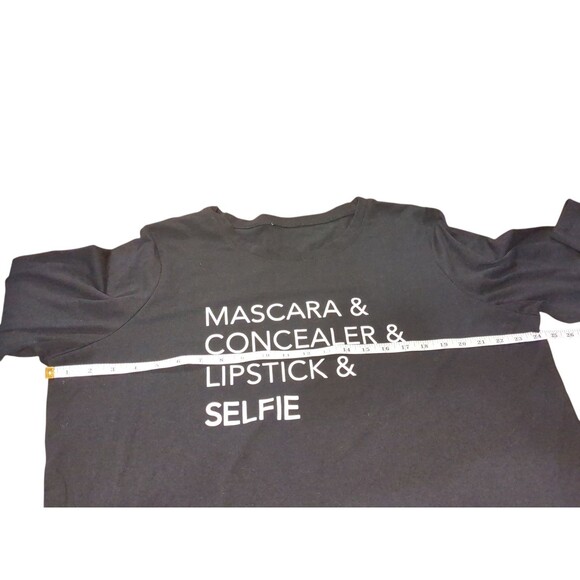 Avon Black Graphic Tee Mascara, Concealer & Lipstick Selfie Size 1X 18/20 - Picture 5 of 9
